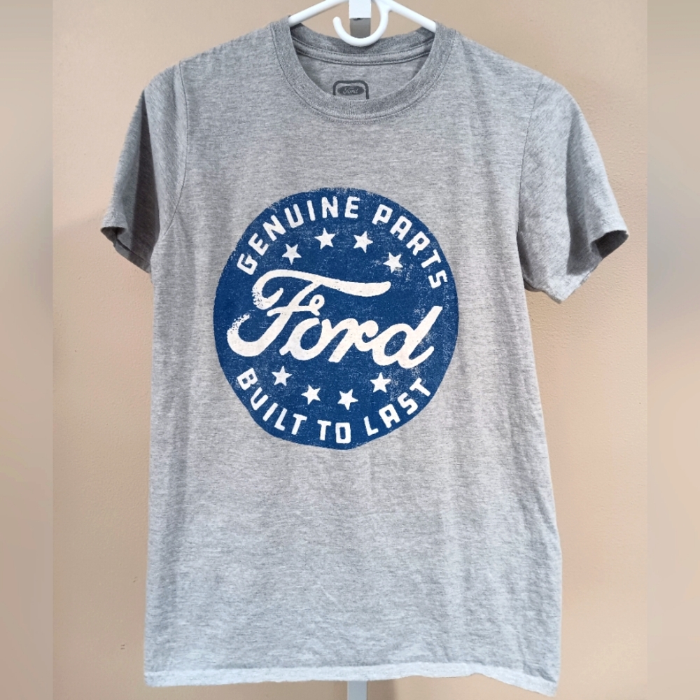 018 Ford Women's Lt. Gray T-Shirt (Size S)